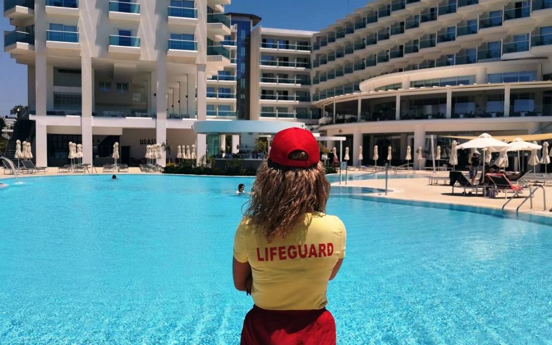 Szállodai Vízimentő Munka Ciprus Szigetén